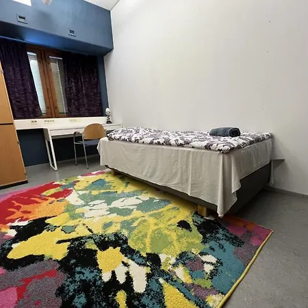 Office House Services 211 Hostel